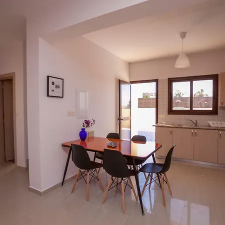 Dafni 19 * Paralimni
